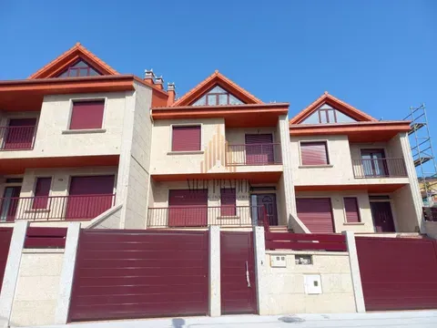 Terraced house in Calle Arnela, Teis, Vigo in Terraced house in Calle Arnela, Teis, Vigo · Vigo