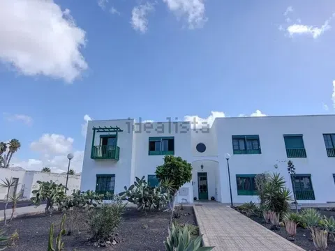 Detached house in Avenida Faro Pechiguera, 1, Montaña Roja, Yaiza in Montaña Roja · Yaiza