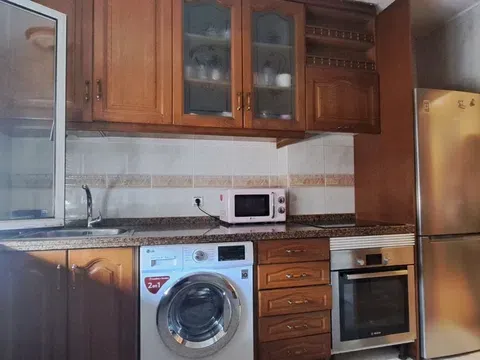 Flat / apartment in Calle del Bierzo, 3, Pumarín, Gijón in Pumarín · Gijón