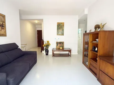 Flat / apartment in Calle Santas Patronas, Arenal - Museo - Tetuán, Sevilla in Arenal - Museo - Tetuán · Sevilla